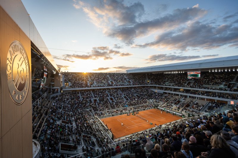 Emirates serves another year of “fly better” experiences at Roland-Garros 2025 Emirates serves another year of “fly better” experiences at Roland-Garros 2025