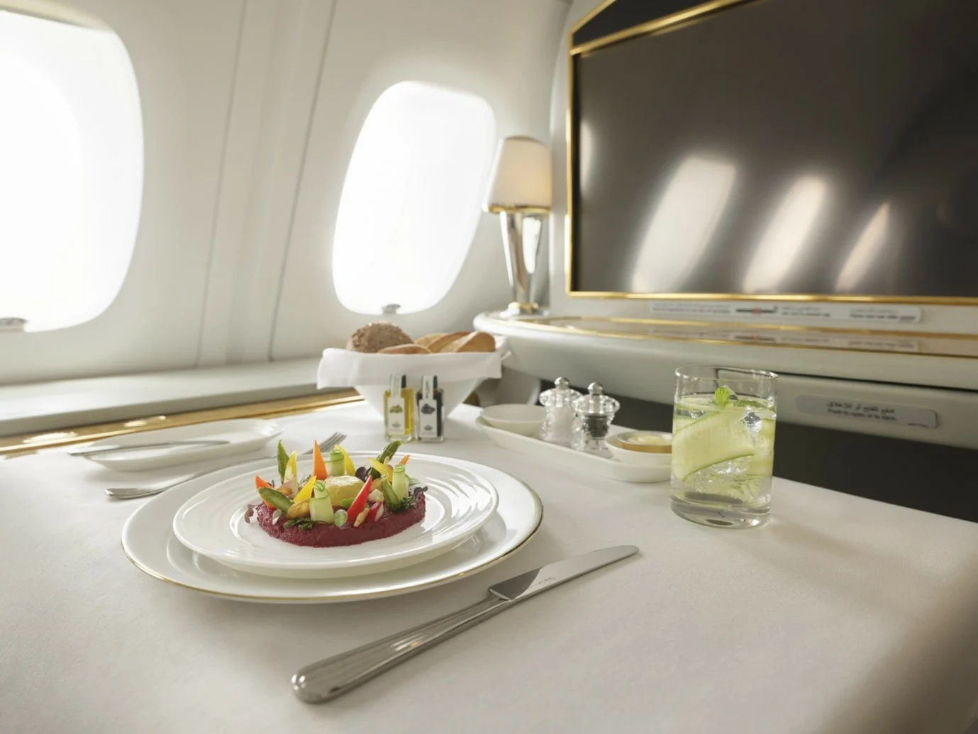Emirates Reinvents Vegan Airplane Food with Whole‑Food Menus and 488 Plant‑Based Recipes