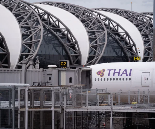 Thai Airways opens centre for flood-affected passengers – Travel Daily Media